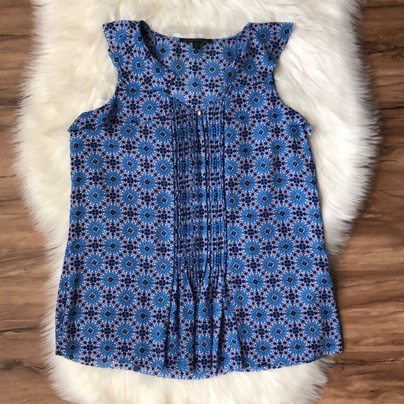 Banana Republic Tops - Banana Republic Printed Blue Blouse